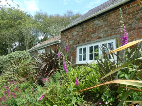Idyllic rural retreat - Generous ferry discounts available - 3-Star
