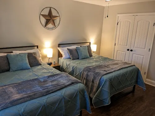 New, Downtown Perry - 2 Miles to Fairgrounds, Pets OK - 3-Star