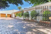 Bay Tree Guest House - Pensions