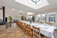 Luxury Spa House | Heated Pool | Spa Facilities Hotels in 