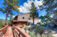 Lakescape 3 Bedroom Condo by RedAwning
