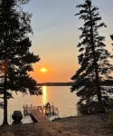 Sand Lake Log Cabin with Hot Tub - Homestays