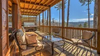 Cabin in the Blue Ridge Mountains; Hot Tub & Mnt Views10% Off Wkly Stay - Jacuzzi