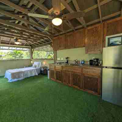 Charming Glamping Getaway Rooms