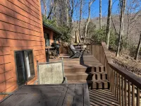 Serene Mountain Retreat on Wolf Laurel Golf Course – Views of Hatley Pointe Ski - Wifi