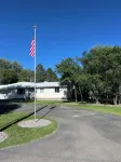 Large 4-bedroom 3-bath single level home with spacious greatroom and dining area - Wifi