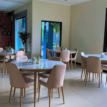 Crown Hotel Pangandaran Syariah