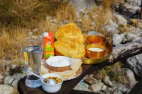 Prakriti Aalay - Riverside Mountain View Boutique Eco Resort - breakfast