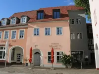 Markt 15 Gästehaus Hotels in Senftenberg