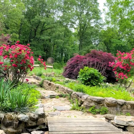 Tranquil retreat  on 16 acres sleeps 10 guests.