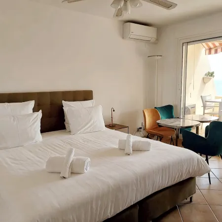 Exceptional Sea View 250m+ Terrace 25m² +  Beds + Pool + Solarium