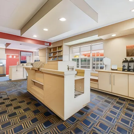 Birch Hills Suites - Blue Ash