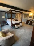 Guyers House Hotel and Restaurant - ที่มีที่จอดรถ