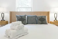 Kings, Kitchens & Comfort In Modern Cedar Home