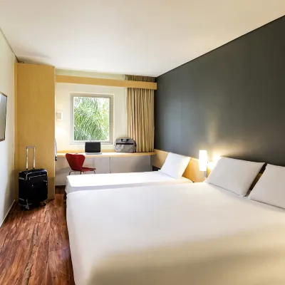 Ibis Monterrey Valle Các khách sạn gần Quản trường Macroplaza