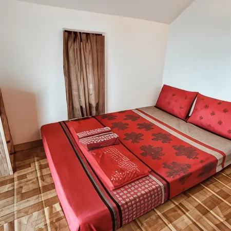SEROJA Villa and Camping Ground
