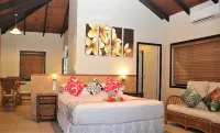 Muri Beach Resort - balcony