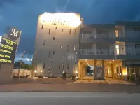 Mutiara Balige Hotel Hotels in Balige