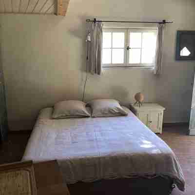 Provençal stone house LA BAUMO 1 for 2 guests Rooms