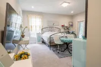 Tranquil Sugarland Retreat Close to Airport/Metro - 3-Star