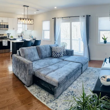 Brand new! Lovely apartment-Vineyard Haven