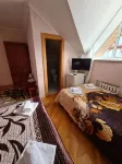 Black Wood Guest House - موقف سيارات