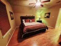 Country home located near Bellville/Sealy only 60 minutes from Houston, Tx - WiFi
