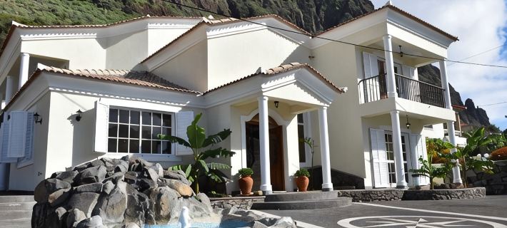 Mansion Almond - Sea, sun and a charming refuge! Hotéis em Estreito da Calheta