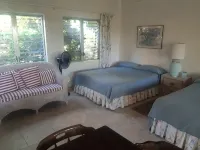Private Island w Causeway to Town, 2 Bedroom, 2 bathroom, Full kitchen, Sleeps 6 - Apartments