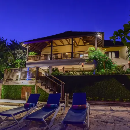 Beach Front Villa W/Pool/Staff, in Gated Community W/Tennis/Gym