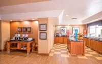 Hampton Inn Hutchinson - breakfast