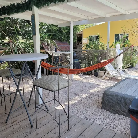 Cozy aptm 5 min from the beach