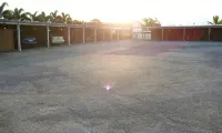 Castle Motor Lodge - parking