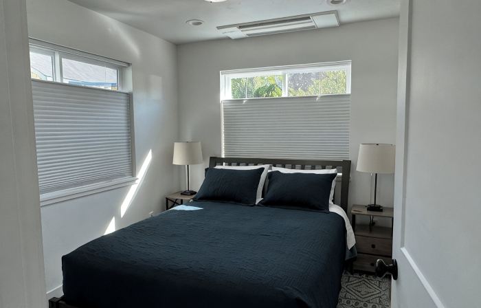 Newer Cozy Cottage w/ Saltwater Spa!