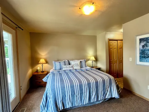 Golf Course Condo - Spacious 3 Bed, 3 Bath  Condo with Hot Tub, Sauna, & Pool - Gym