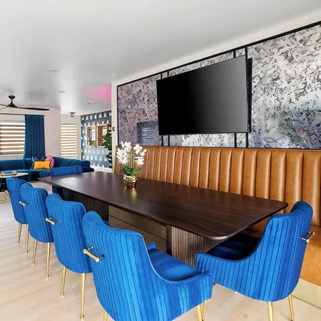 Sexy Boutique Estate in Fun Size - Swank Chill Vibe - Mill Ave - Spring Training