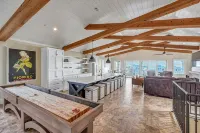 Architectural Masterpiece with Private Pool by Esthetic Stays - 5-Star