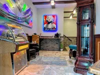 Incredible Downtown Apartment W/ Views & Desk @ the Virginia Grand -Downtown IF - アパートメント
