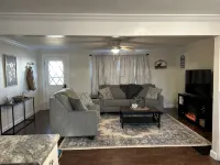 Cozy Three bedroom home in Central Farmington - Homestays