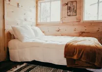 Cozy Mountain Cabin near Ohiopyle, Hot-Tub - Chalets