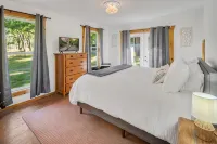 Cabin In the Finger Lakes near the Seneca Lake Wine Trail and Watkins Glen - 4성급