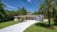 Newly renovated classic villa in exclusive neighborhood. - Private Pool