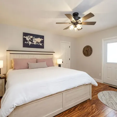 Mountain Veiws, Hot Tub,Treehouse,Gameroom, Child Playroom, Pet Friendly