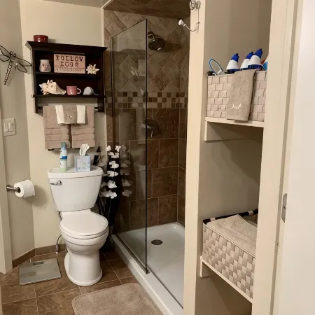 Round Cabin - 5 min to Bedford - Deck - Hike- Golf - Across Omni Bedford Springs