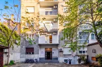 Boutique Downtown Studio with Balcony  1 - Alojamientos