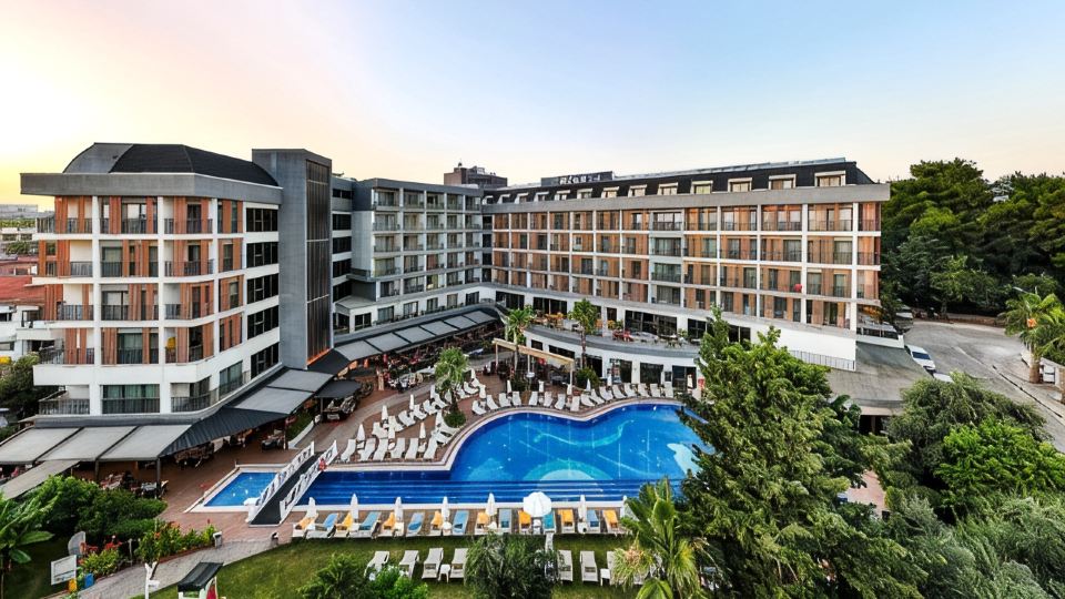 The Raga Side Ultra All Inclusive