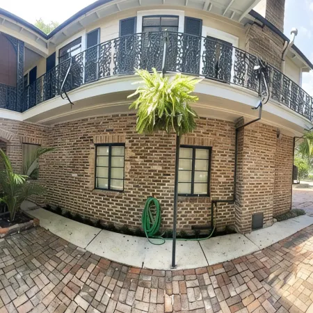 Mid-Century Modern - 3600sqft - 1 Mile to CBDHistoric Surroundings, Walk to CBD