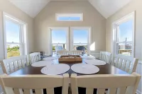 Heated Pool, Hot Tub, Ocean View, Backyard Game Area in Kill Devil Hills - Boutique