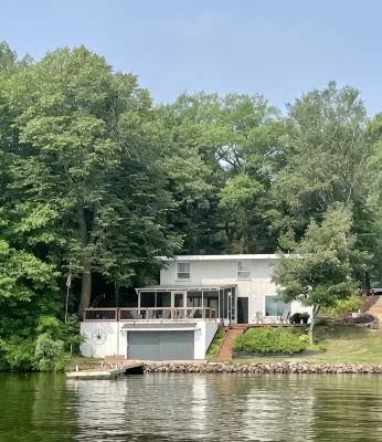 Top-Rated Balsam Lake Vacation Home with Stunning Lake Views, 4 Br & Family Fun - 3-Star