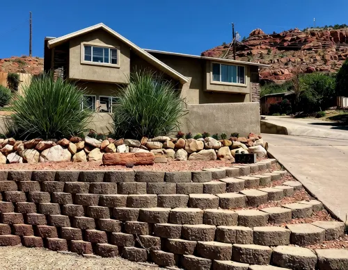 Vermillion Vacation: A Comfy Home Away From Home - Pet Friendly - Homestays